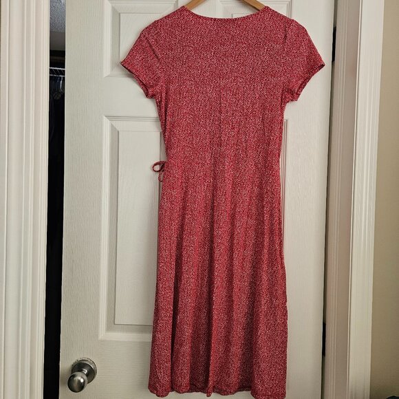 Hollister California - Size M - Made in Turkey - Red & White Floral Dress - Picture 10 of 12